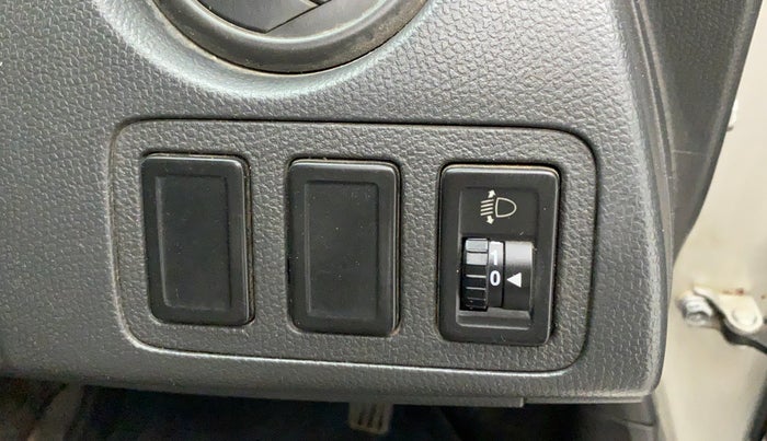 2010 Maruti Swift Dzire LXI, Petrol, Manual, 90,684 km, Dashboard - Headlight height adjustment not working