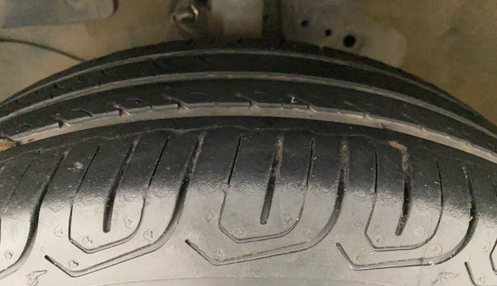 2015 Honda Amaze 1.2L I-VTEC E, Petrol, Manual, 73,570 km, Left Front Tyre Tread