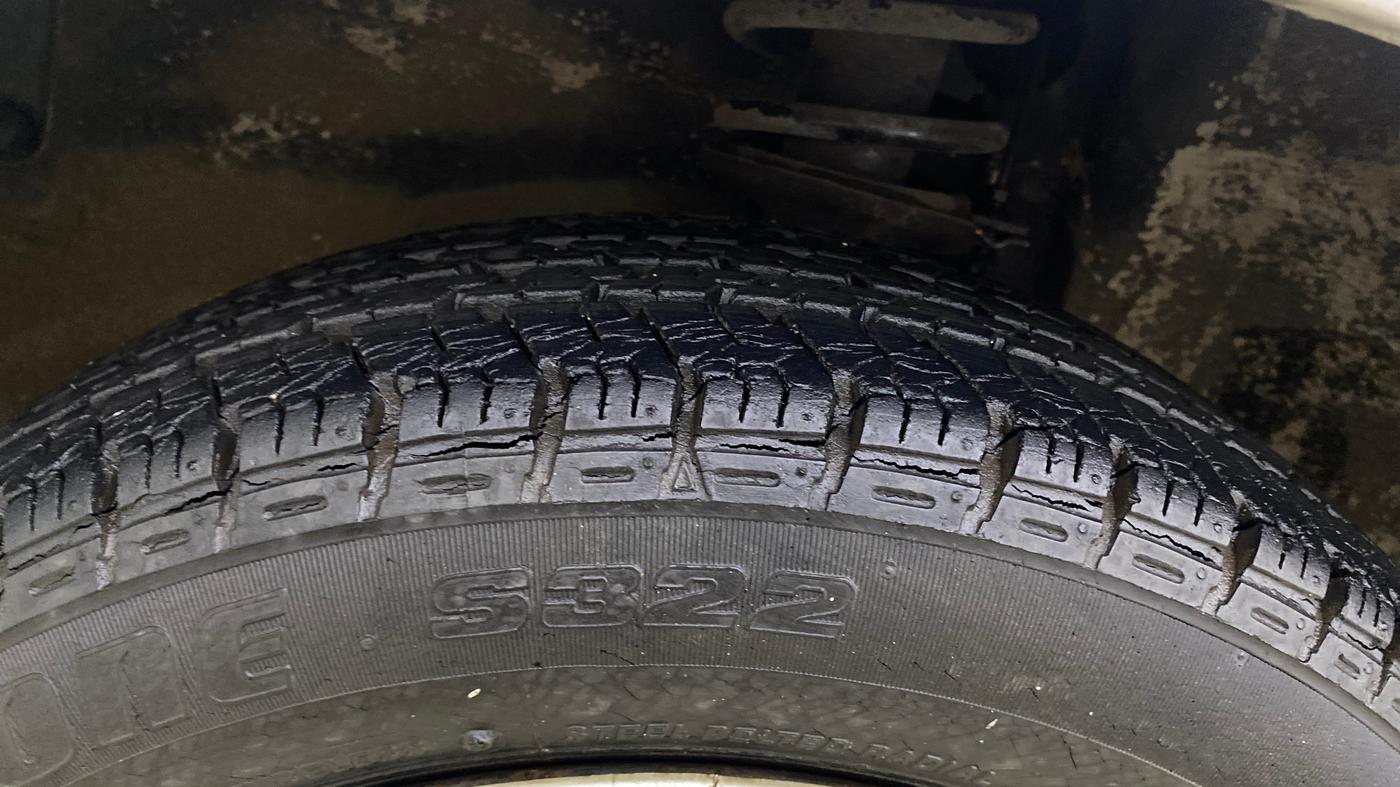 2013 Maruti Alto K10 VXI, Petrol, Manual, 7,648 km, Left Front Tyre Tread