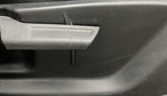 2023 KIA SONET HTX 1.0 DCT, Petrol, Automatic, 49,998 km, Driver Side Adjustment Panel