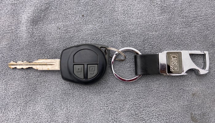 2014 Maruti Wagon R 1.0 VXI, Petrol, Manual, 31,677 km, Key Close Up