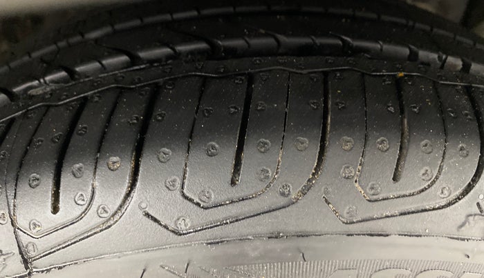 2018 Ford FREESTYLE TREND 1.2 PETROL, Petrol, Manual, 42,255 km, Right Front Tyre Tread