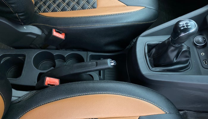 2018 Ford FREESTYLE TREND 1.2 PETROL, Petrol, Manual, 42,255 km, Gear Lever