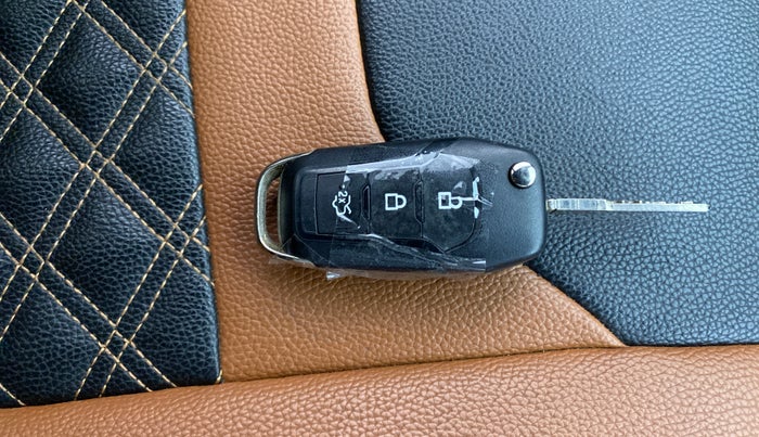 2018 Ford FREESTYLE TREND 1.2 PETROL, Petrol, Manual, 42,255 km, Key Close Up