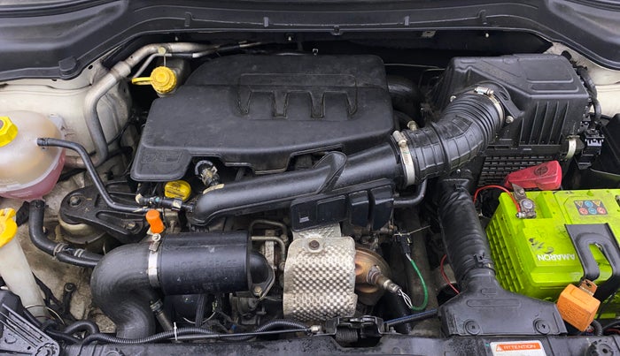 2020 Mahindra XUV300 W6 1.2 PETROL, Petrol, Manual, 53,618 km, Engine View