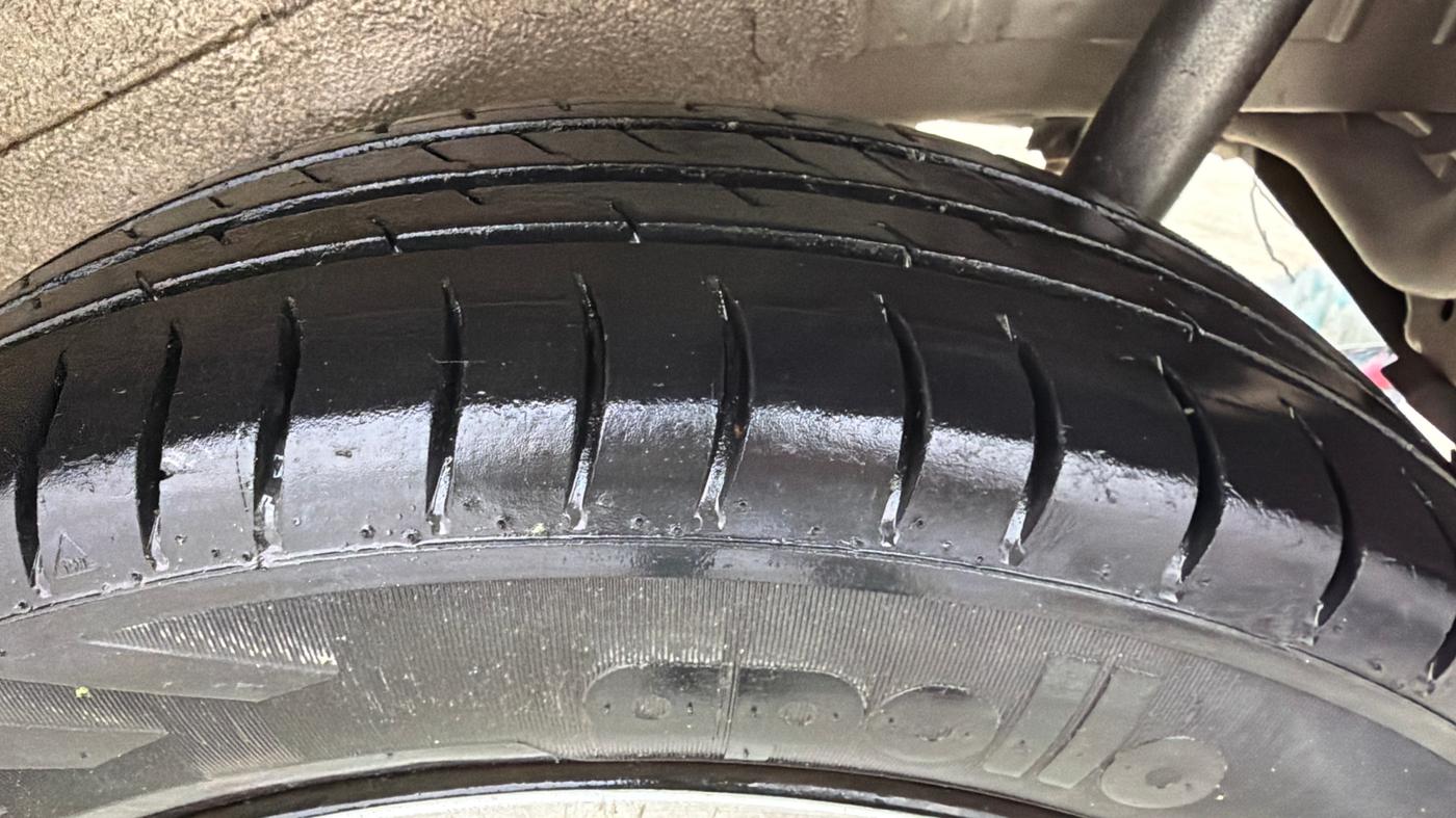 2016 Maruti Wagon R 1.0 VXI (O) AMT, Petrol, Automatic, 52,231 km, Left Rear Tyre Tread