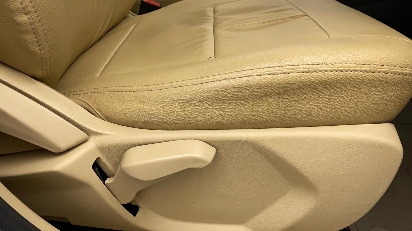 2019 Ford Figo Aspire 1.2 TITANIUM PETROL, Petrol, Manual, 31,209 km, Driver Side Adjustment Panel