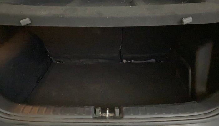 2024 KIA SONET HTX 1.0 TURBO PETROL IMT, Petrol, Manual, 33,874 km, Boot Inside