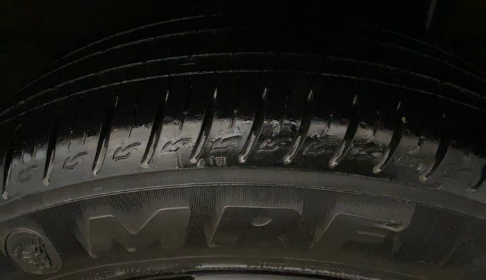 2024 KIA SONET HTX 1.0 TURBO PETROL IMT, Petrol, Manual, 33,874 km, Left Rear Tyre Tread