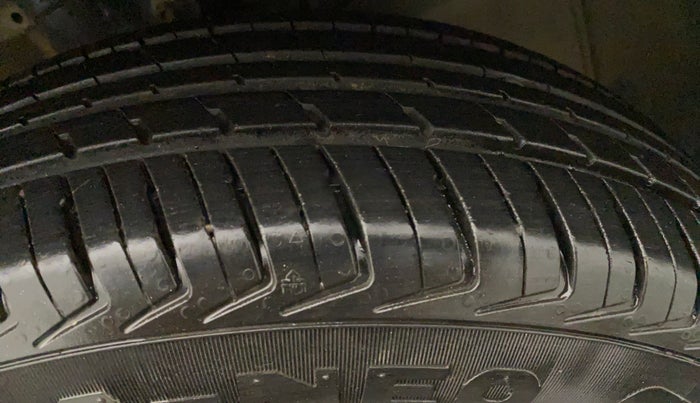2021 Maruti New Wagon-R LXI CNG 1.0, CNG, Manual, 2,092 km, Left Front Tyre Tread