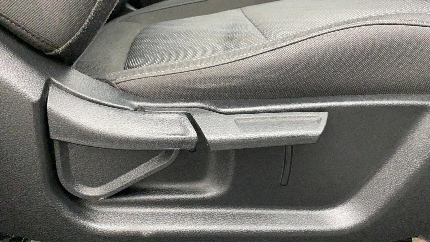 2019 KIA SELTOS HTK 1.5 PETROL, Petrol, Manual, 20,522 km, Driver Side Adjustment Panel