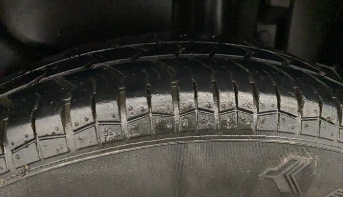 2015 Maruti Swift Dzire VXI, Petrol, Manual, 44,796 km, Left Rear Tyre Tread