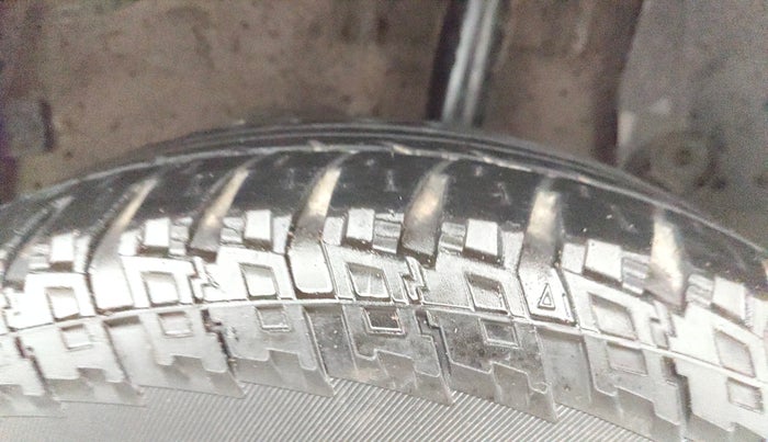 2019 Renault Duster 85 PS RXS MT DIESEL, Diesel, Manual, 1,17,943 km, Left Rear Tyre Tread