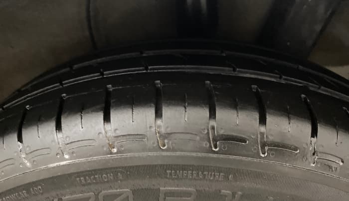 2025 Hyundai AURA E 1.2 CNG, CNG, Manual, 25,289 km, Left Rear Tyre Tread