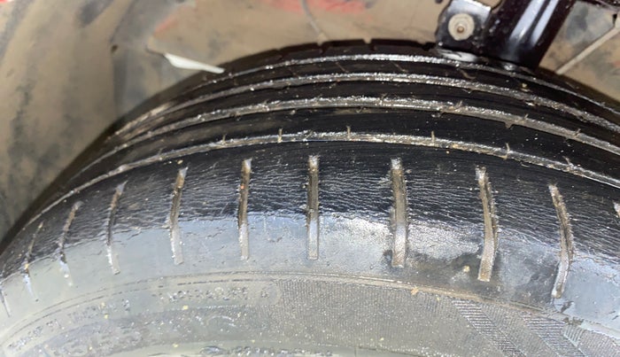 2019 Maruti Baleno ZETA PETROL 1.2, Petrol, Manual, 45,928 km, Left Front Tyre Tread