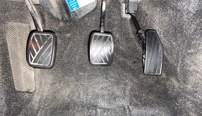 2017 Maruti Baleno ZETA PETROL 1.2, Petrol, Manual, 1,13,433 km, Pedals