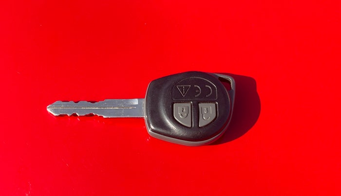 2023 Maruti Swift VXI, Petrol, Manual, 22,332 km, Key Close Up