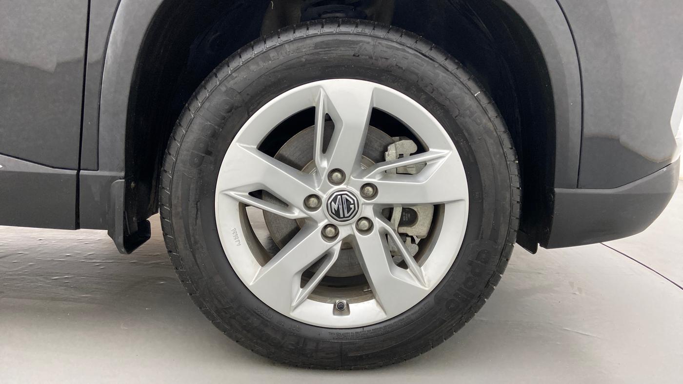 2021 MG HECTOR SMART HYBRID 1.5 PETROL, Petrol, Manual, 2,672 km, Right Front Wheel