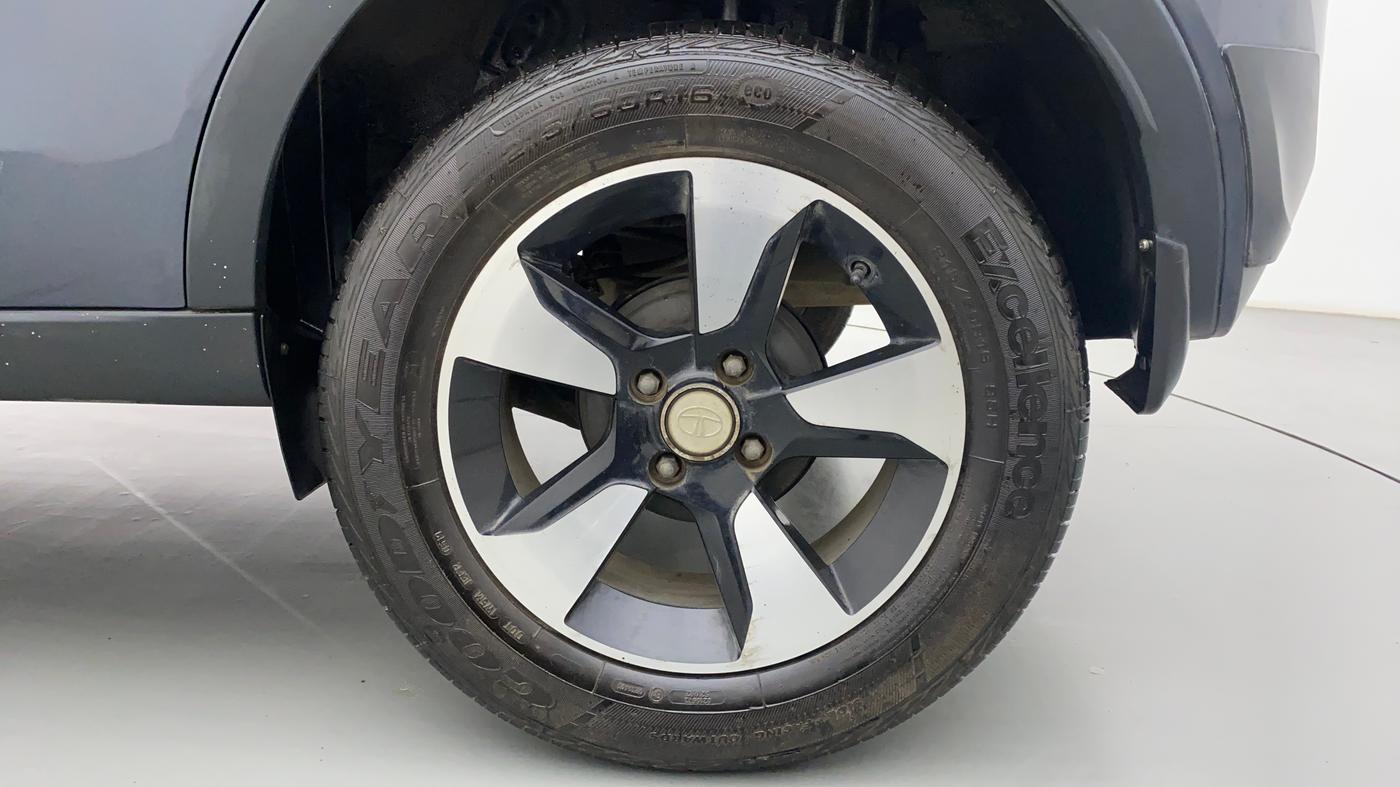 2019 Tata NEXON XZA + 1.2 PETROL A/T, Petrol, Automatic, 8,261 km, Left Rear Wheel