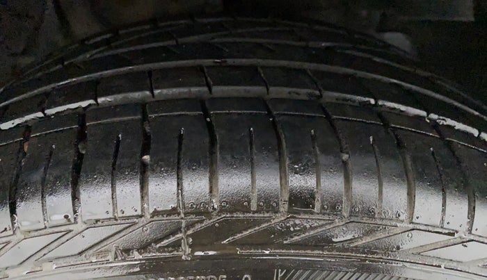 2019 Tata NEXON XZA + 1.2 PETROL A/T, Petrol, Automatic, 8,261 km, Right Rear Tyre Tread