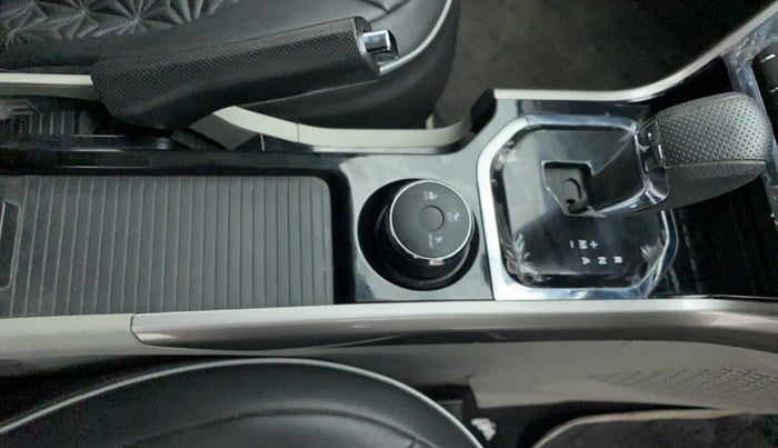 2019 Tata NEXON XZA + 1.2 PETROL A/T, Petrol, Automatic, 8,261 km, Gear Lever