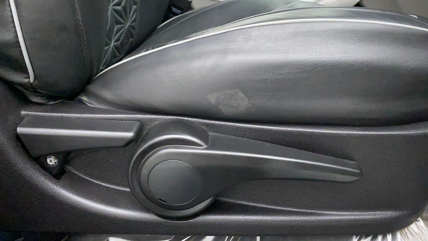 2019 Tata NEXON XZA + 1.2 PETROL A/T, Petrol, Automatic, 8,261 km, Driver Side Adjustment Panel