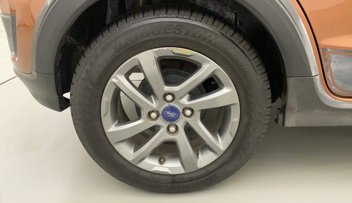 2018 Ford FREESTYLE TITANIUM PLUS 1.5 DIESEL, Diesel, Manual, 64,077 km, Right Rear Wheel