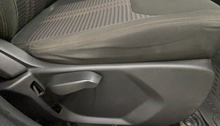 2018 Ford FREESTYLE TITANIUM PLUS 1.5 DIESEL, Diesel, Manual, 64,077 km, Driver Side Adjustment Panel