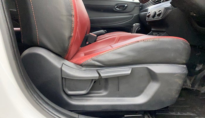 2023 Hyundai NEW I20 SPORTZ 1.2 IVT, Petrol, Automatic, 61,615 km, Driver Side Adjustment Panel