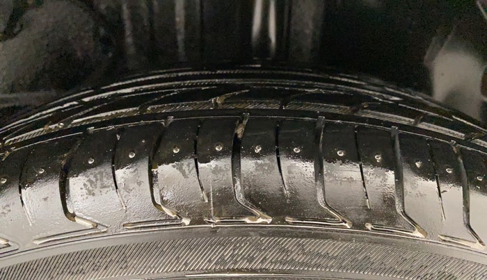 2021 Tata ALTROZ XE PETROL, CNG, Manual, 86,134 km, Left Rear Tyre Tread