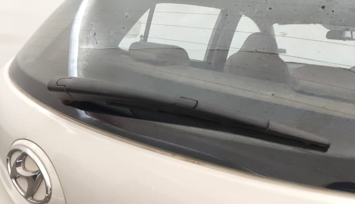 2015 Hyundai Grand i10 ASTA (O) 1.2 KAPPA VTVT, Petrol, Manual, 33,542 km, Rear Wiper