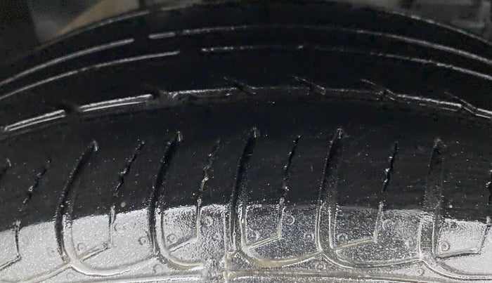 2020 Ford Ecosport 1.5TITANIUM TDCI, Diesel, Manual, 46,889 km, Right Front Tyre Tread