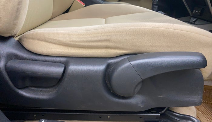 2019 Honda City 1.5L I-VTEC V MT, Petrol, Manual, 39,647 km, Driver Side Adjustment Panel