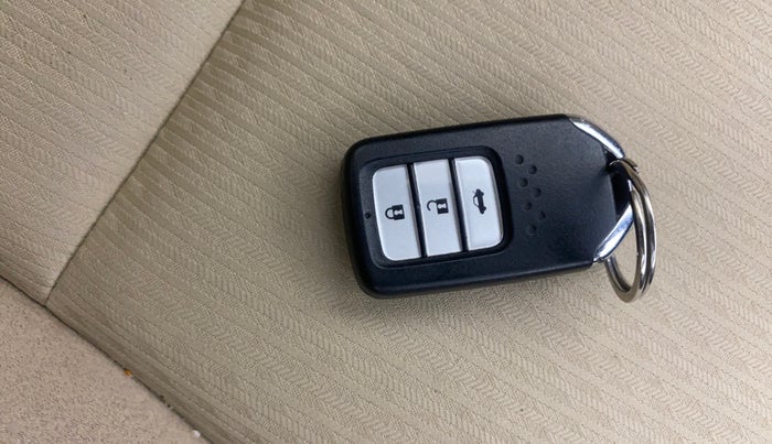 2019 Honda City 1.5L I-VTEC V MT, Petrol, Manual, 39,647 km, Key Close Up