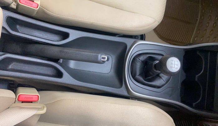 2019 Honda City 1.5L I-VTEC V MT, Petrol, Manual, 39,647 km, Gear Lever