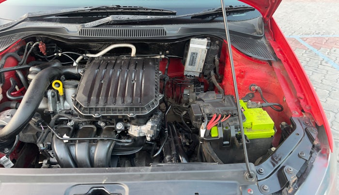 2018 Volkswagen Polo HIGHLINE PLUS 1.0 16 ALLOY, Petrol, Manual, 1,11,152 km, Engine View - Left