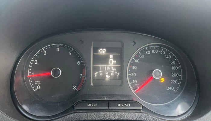 2018 Volkswagen Polo HIGHLINE PLUS 1.0 16 ALLOY, Petrol, Manual, 1,11,152 km, Odometer Image