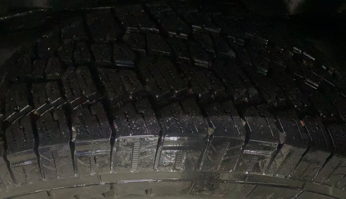 2024 Mahindra Thar LX D HT 2WD MT, Diesel, Manual, 25,504 km, Right Rear Tyre Tread