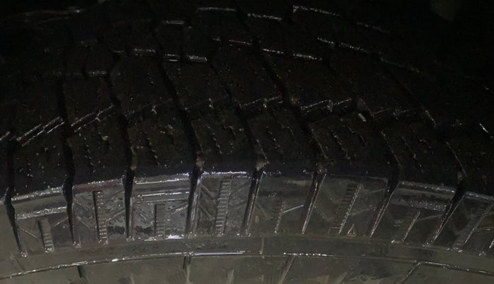 2024 Mahindra Thar LX D HT 2WD MT, Diesel, Manual, 25,504 km, Left Front Tyre Tread