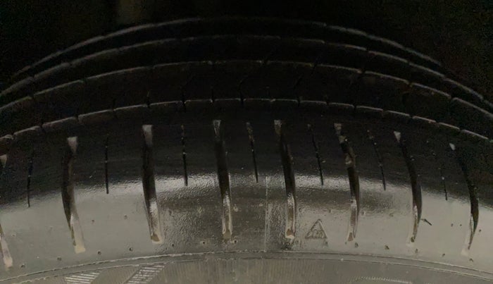 2019 Maruti Baleno ZETA CVT PETROL 1.2, Petrol, Automatic, 9,636 km, Right Rear Tyre Tread