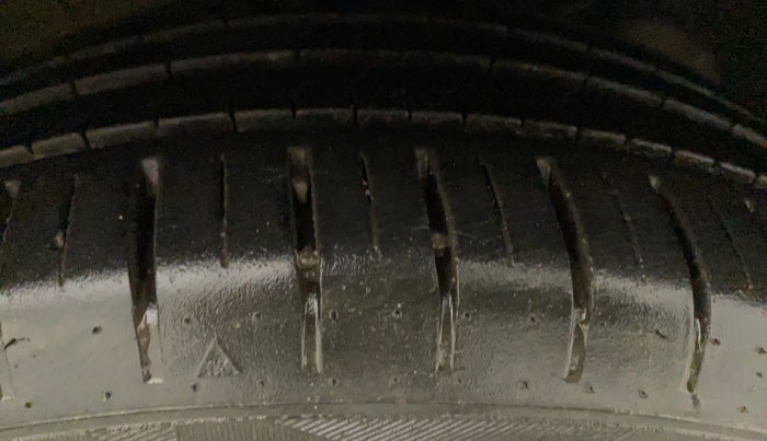 2019 Maruti Baleno ZETA CVT PETROL 1.2, Petrol, Automatic, 9,636 km, Right Front Tyre Tread