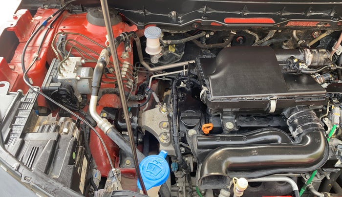 2022 Maruti BREZZA ZXI + SMART HYBRID DUAL TONE, Petrol, Manual, 28,115 km, Engine View - Right