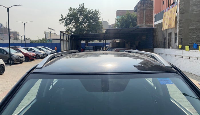 2022 Maruti BREZZA ZXI + SMART HYBRID DUAL TONE, Petrol, Manual, 28,115 km, Moonroof/ Sunroof