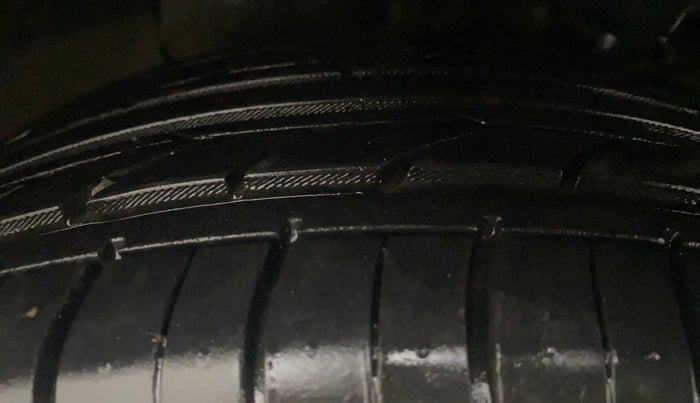 2018 Hyundai Creta SX AT 1.6 PETROL, Petrol, Automatic, 53,954 km, Left Front Tyre Tread