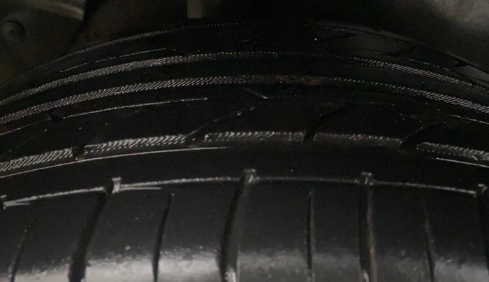 2018 Hyundai Creta SX AT 1.6 PETROL, Petrol, Automatic, 53,954 km, Right Rear Tyre Tread