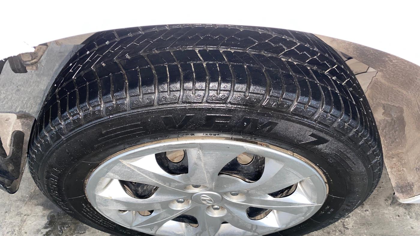 2015 Hyundai Elite i20 ERA 1.2, Petrol, Manual, 60,370 km, Right Rear Tyre Tread
