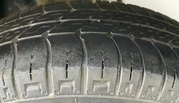 2018 Maruti Alto 800 LXI, Petrol, Manual, 48,492 km, Left Rear Tyre Tread