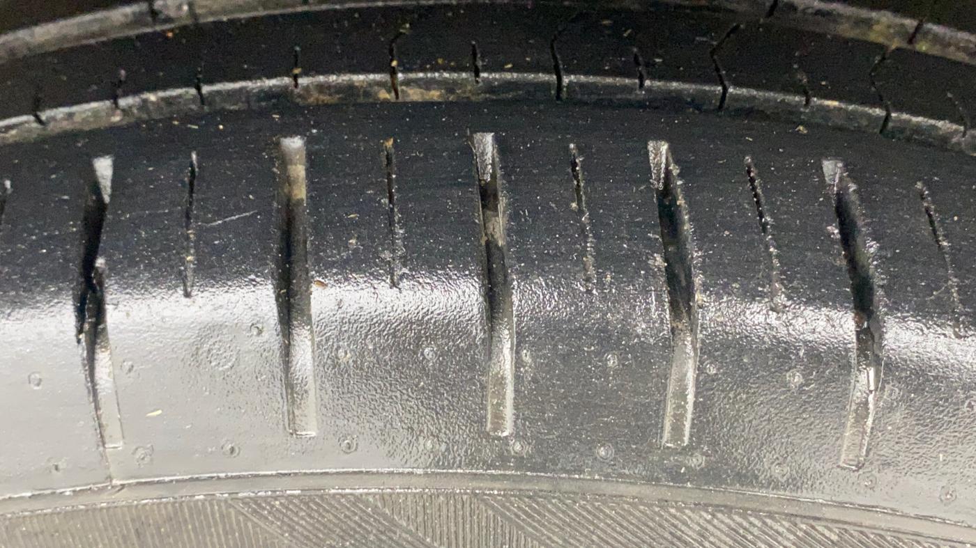 2020 Maruti Baleno ZETA PETROL 1.2, Petrol, Manual, 22,123 km, Right Front Tyre Tread