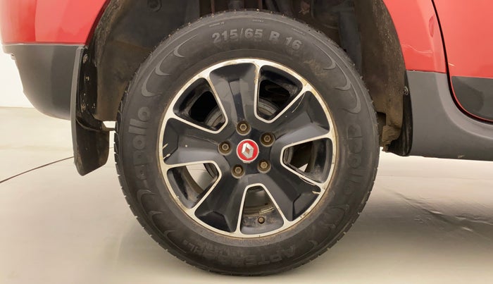 2017 Renault Duster RXS CVT, Petrol, Automatic, 51,249 km, Right Rear Wheel
