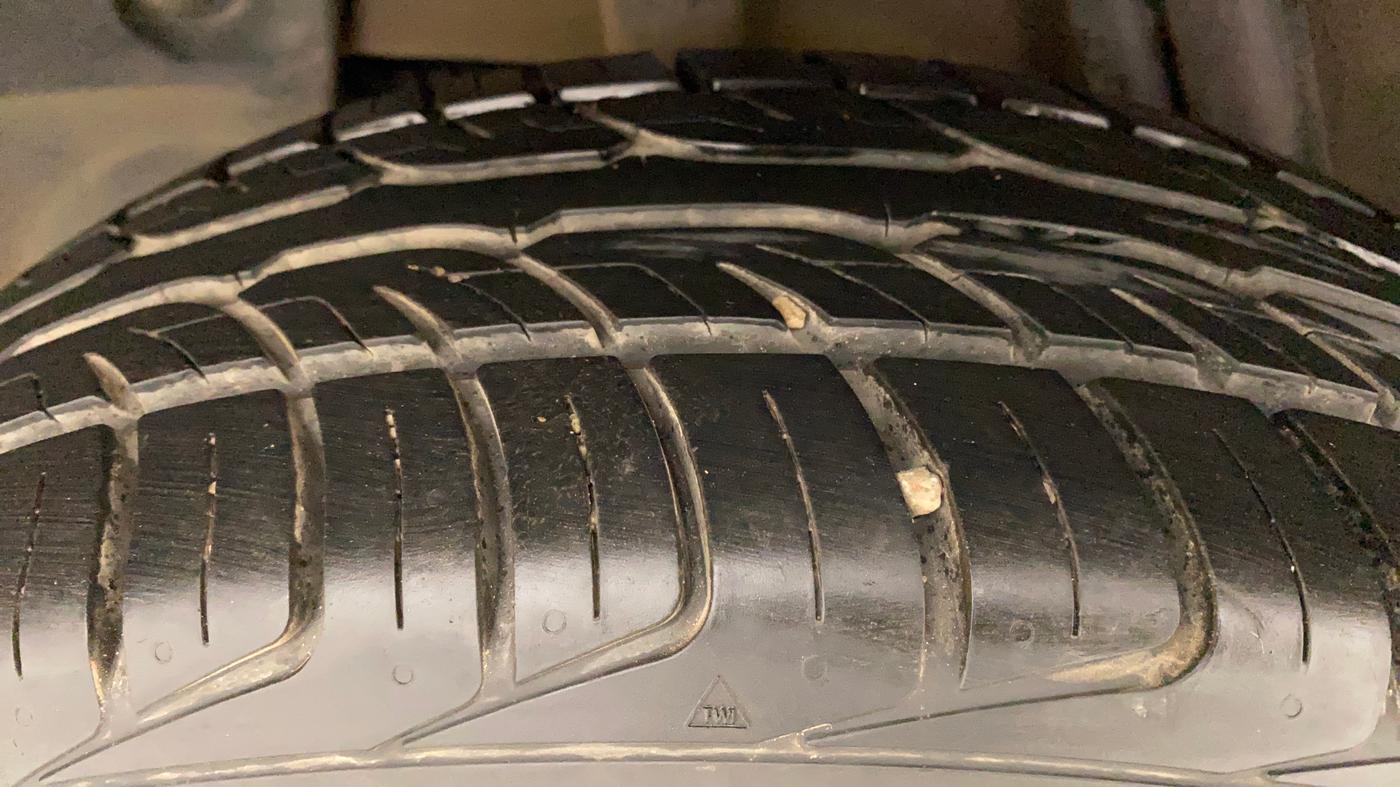 2017 Renault Duster RXS CVT, Petrol, Automatic, 51,249 km, Right Rear Tyre Tread
